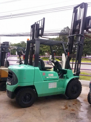 ขาย. รถโฟล์คลิฟท์ MITSUBISHI FD35 เครื่องยนต์ดีเซล เกียร์ ออโต้ เครื่องยนต์6สูบ