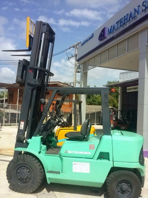 ขาย. รถโฟล์คลิฟท์ MITSUBISHI FD35 เครื่องยนต์ดีเซล เกียร์ ออโต้ เครื่องยนต์6สูบ