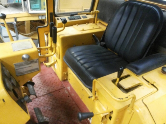 ขาย รถแทร็กเตอร์ดันดิน CATERPILLAR D6D