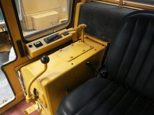 ขาย รถแทร็กเตอร์ดันดิน CATERPILLAR D6D