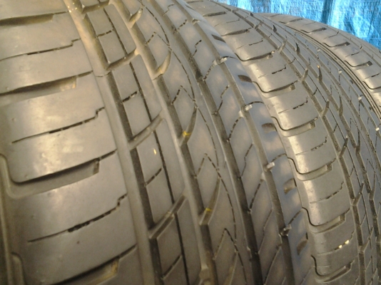 ยาง  205/45/17  ปี 12  นุ่มๆ ดอกหนาๆ