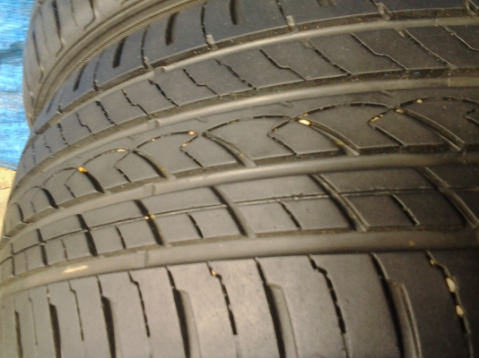 ยาง  205/45/17  ปี 12  นุ่มๆ ดอกหนาๆ