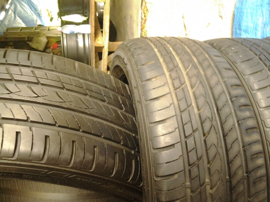 ยาง  205/45/17  ปี 12  นุ่มๆ ดอกหนาๆ