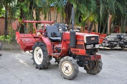 ขายรถไถ YANMAR F15D พร้อมโรตารี่หลัง แจ่มเลย ขับ4ล้อ สภาพสวยเดิมญี่ปุ่น