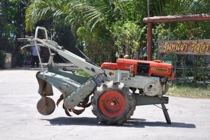 ขายรถไถ yanmar YH800 นำเข้าจากญี่ปุ่น ราคาถูกๆครับ