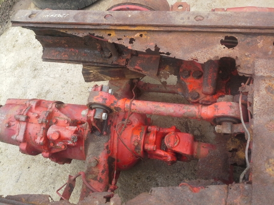 ขาย  MITSUBISHI    2   เพลา  ท้ายรถบรรทุก  เก่านอก  ขายราคาถูก ยังไม่เคยใช้งานในไทย  ขายตามสภาพ