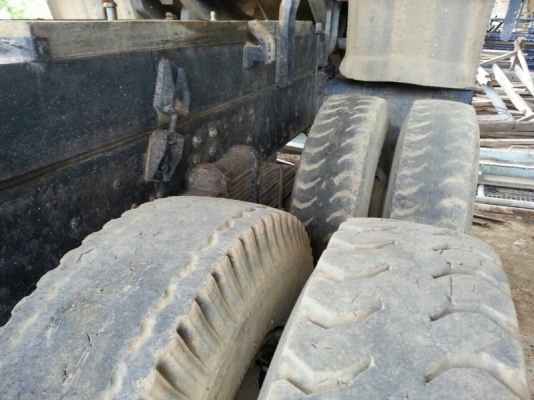 รถฮีโน่ 10 ล้อดั้ม FM2K  240 แรงม้า. ปี 41  สนใจติดต่อ  081 - 6079515