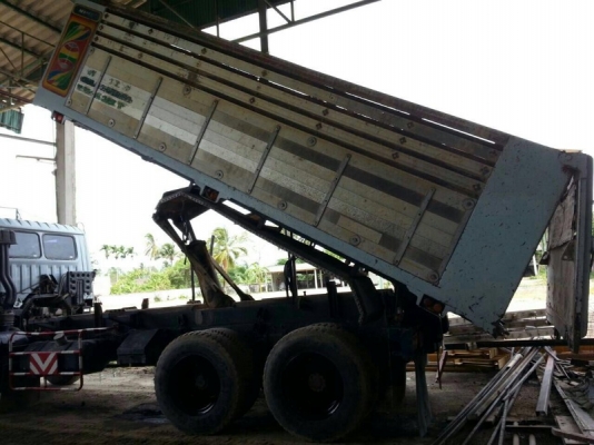 รถฮีโน่ 10 ล้อดั้ม FM2K  240 แรงม้า. ปี 41  สนใจติดต่อ  081 - 6079515