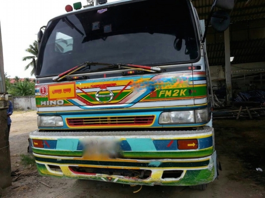 รถฮีโน่ 10 ล้อดั้ม FM2K  240 แรงม้า. ปี 41  สนใจติดต่อ  081 - 6079515