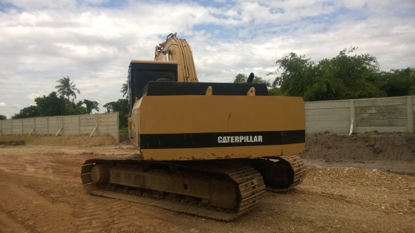 แบคโฮ CATE200B