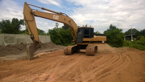 แบคโฮ CATE200B