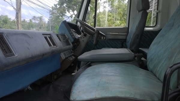 6ล้อดั้ม195แรง ISUZU FTR32F.R..วางดั้มใหม่..รถห้างแท้..สภาพสวย..