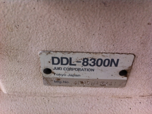 จักรเย็บผ้า JUKI แท้จากญี่ปุ่น รุ่น DDL-8300์N ตัวจักรแทบไม่มีรอยจากการใช้งานเลย ใส่โต็ะพร้อมใช้ได้เลย (รับประกับดูแลตัวจักรตลอดอายุ) จักรเย็บผ้า JUKI แท้จากญี่ปุ่น รุ่น DDL-8300์N ตัวจักรแทบไม่มีรอยจากการใช้งานเลย ใส่โต็ะพร้อมใช้ได้เลย (รับประกับดูแลตัวจักรตลอดอายุ)