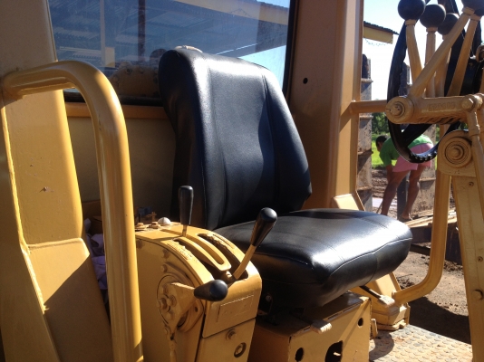 ขายรถเกรด 12G-61M 3228  เล่มทะเบียน