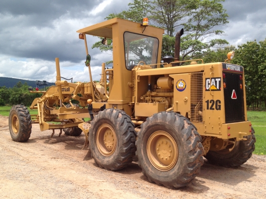 ขายรถเกรด 12G-61M 3228  เล่มทะเบียน