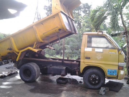 ขายรถดั๊ม6 ล้อ 130000