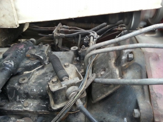 รถฮีโน่ 10 ล้อ โมปูน 320 แรงม้า. ปี 50  สนใจติดต่อ 081 - 6079515