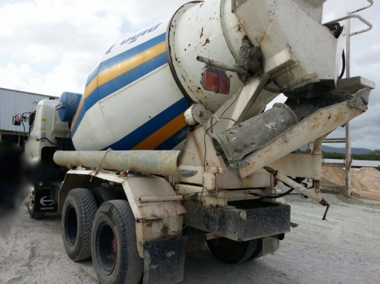 รถฮีโน่ 10 ล้อ โมปูน 320 แรงม้า. ปี 50  สนใจติดต่อ 081 - 6079515