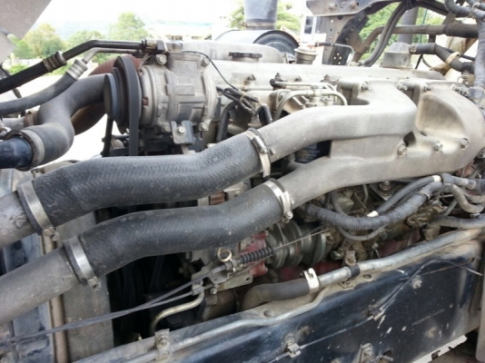 รถฮีโน่ 10 ล้อ โมปูน 320 แรงม้า. ปี 50  สนใจติดต่อ 081 - 6079515