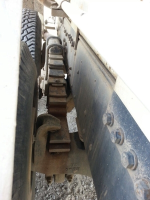 รถฮีโน่ 10 ล้อ โมปูน 320 แรงม้า. ปี 50  สนใจติดต่อ 081 - 6079515