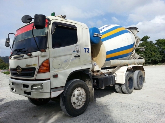 รถฮีโน่ 10 ล้อ โมปูน 320 แรงม้า. ปี 50  สนใจติดต่อ 081 - 6079515