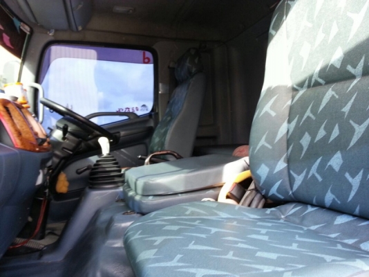 รถฮีโน่ 10 ล้อ โมปูน 320 แรงม้า. ปี 50  สนใจติดต่อ 081 - 6079515