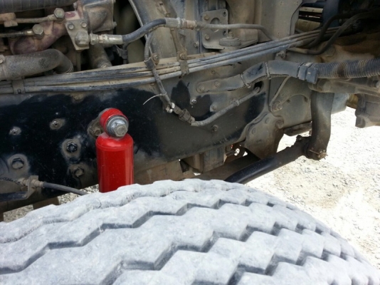 รถฮีโน่ 10 ล้อ โมปูน 320 แรงม้า. ปี 50  สนใจติดต่อ 081 - 6079515