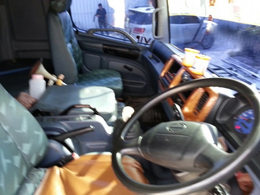 รถฮีโน่ 10 ล้อ โมปูน 320 แรงม้า. ปี 50  สนใจติดต่อ 081 - 6079515