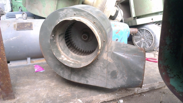 Sell> ขายโบเวอร์ พัดลมดูดอากาศ ตัวเล็กแต่ลมแรง ไฟบ้าน 220V. มอเตอร์เงียบ ใหม่กริ๊บๆ จัดไป อย่าให้เสียครับ(คำพูดเก่าเกิ๊น)