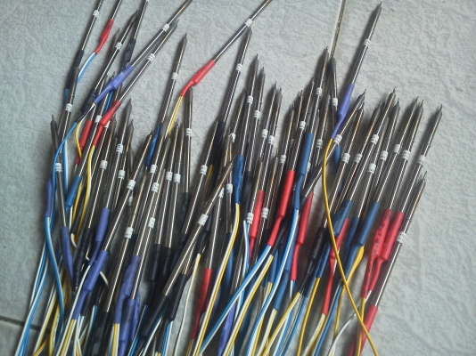 (มี VDO ให้ดู) ลดราคาหัวแรง HAKO lสุดยอดหัวแร็วระดับโลกดันต่ำใช้ไฟ AC หรือ DC 12-24 v (ไฟไม่ดู) ด้านจับม่ร้อน ร้อนเฉพาะส่วนหัว.
