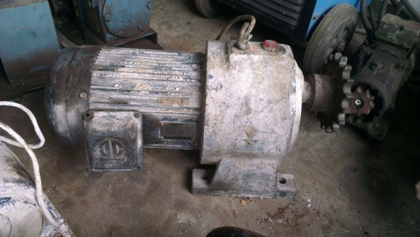 Sell> ขายมอเตอร์เกียร์ 2 HP 3 เฟส 380V. อัดตราทด 1:29 ความเร็ว 52 rpm. จัดส่งทั่วประเทศครับ