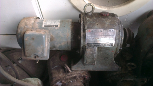 Sell> ขายมอเตอร์เกียร์ Teco 0.5 HP 3 เฟส 380V. อัดตราทด 1:10 ความเร็ว 150 rpm. จัดส่งทั่วประเทศครับ