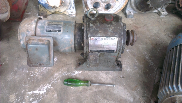 Sell> ขายมอเตอร์เกียร์ Teco 0.5 HP 3 เฟส 380V. อัดตราทด 1:10 ความเร็ว 150 rpm. จัดส่งทั่วประเทศครับ