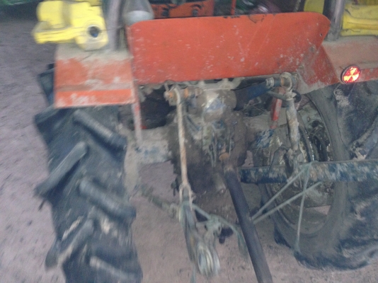 ขายด่วน รถไถนา ขาย KUBOTA ZL1802 มีภาพวีดีโอ ราคา 45,000 บาท สภาพเดิมๆ PTO ใช้งานดี ระบบเกียร์เครื่อ