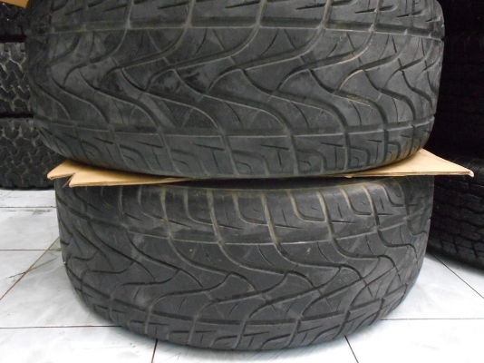 ขายล้อแม็ก (ล้อโครม) ขอบ 22(6/139)พร้อมยาง Fullrun 265/40/22 ปลายปี 11/เทิร์นได้-ใส่ฟรีค่ะ