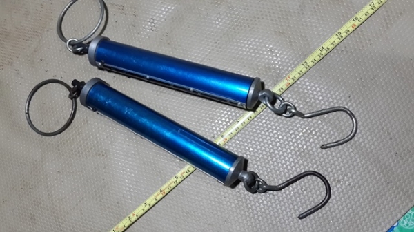 ตาชั่งแบบแขวน พิกัด 20 กก.