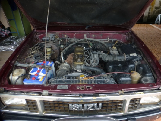 ISUZUแคป KB2500 ฝาทอง ISUZUแคป KB2500 ฝาทอง