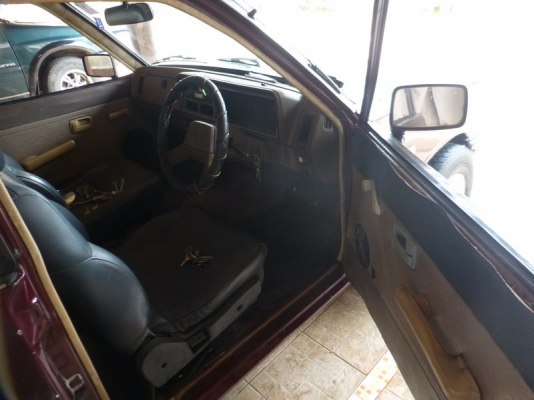 ISUZUแคป KB2500 ฝาทอง ISUZUแคป KB2500 ฝาทอง