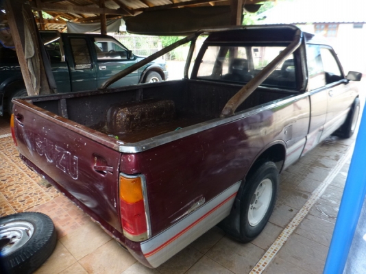 ISUZUแคป KB2500 ฝาทอง ISUZUแคป KB2500 ฝาทอง