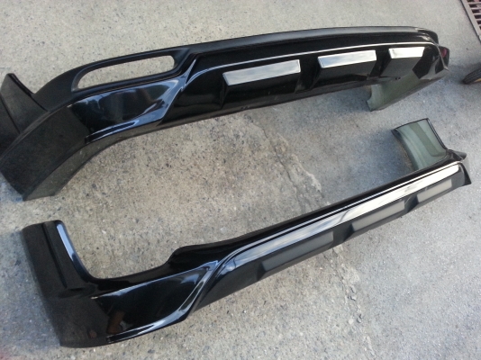 ขาย สเกิร์ต หน้า,หลัง fortuner 2012 ทรง TRD4 มือสอง ขาย สเกิร์ต หน้า,หลัง fortuner 2012 ทรง TRD4 มือสอง