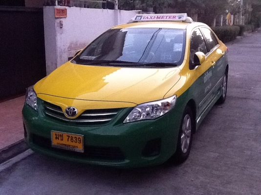 TOYOTA.  Altis 1.6. auto