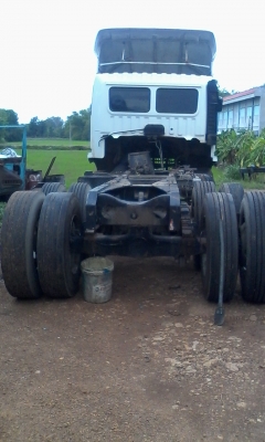 แหนบหน้า กับเพลาตามเส้นหลัง