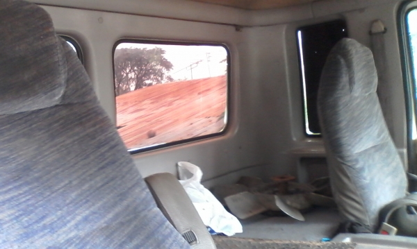 แหนบหน้า กับเพลาตามเส้นหลัง