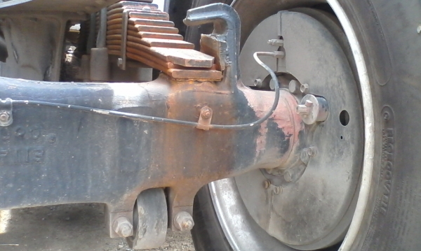 แหนบหน้า กับเพลาตามเส้นหลัง