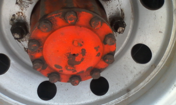 แหนบหน้า กับเพลาตามเส้นหลัง