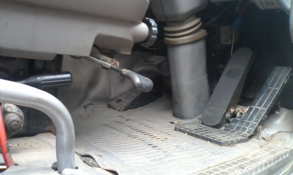 แหนบหน้า กับเพลาตามเส้นหลัง