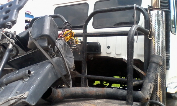 แหนบหน้า กับเพลาตามเส้นหลัง