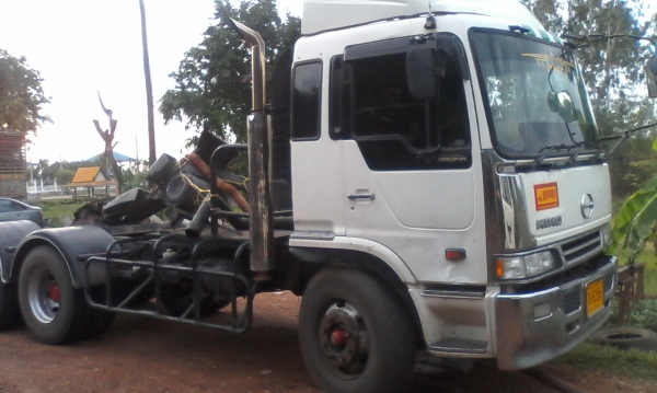 แหนบหน้า กับเพลาตามเส้นหลัง