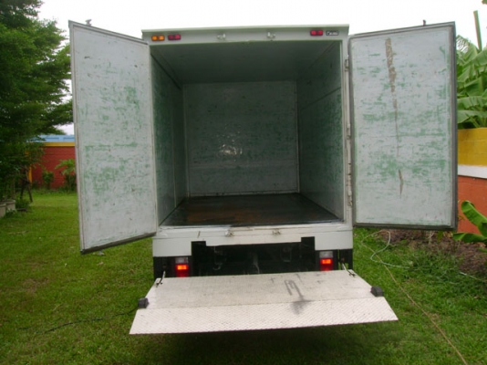 ISUZU NLR 130 รถห้างมือเดียว 70000KM.ป้ายเล็กไม่ติดเวลา ISUZU NLR 130 รถห้างมือเดียว 70000KM.ป้ายเล็กไม่ติดเวลา