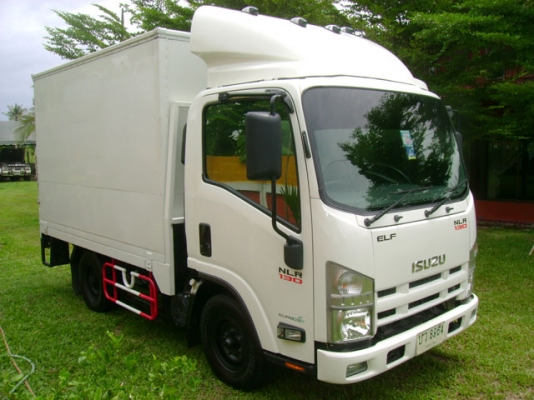 ISUZU NLR 130 รถห้างมือเดียว 70000KM.ป้ายเล็กไม่ติดเวลา ISUZU NLR 130 รถห้างมือเดียว 70000KM.ป้ายเล็กไม่ติดเวลา